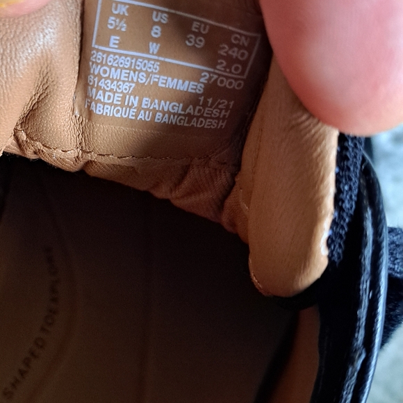 CLARKS Un Rio Black Sprint Black Leather Lace up Sneaker size 8 - Picture 7 of 10